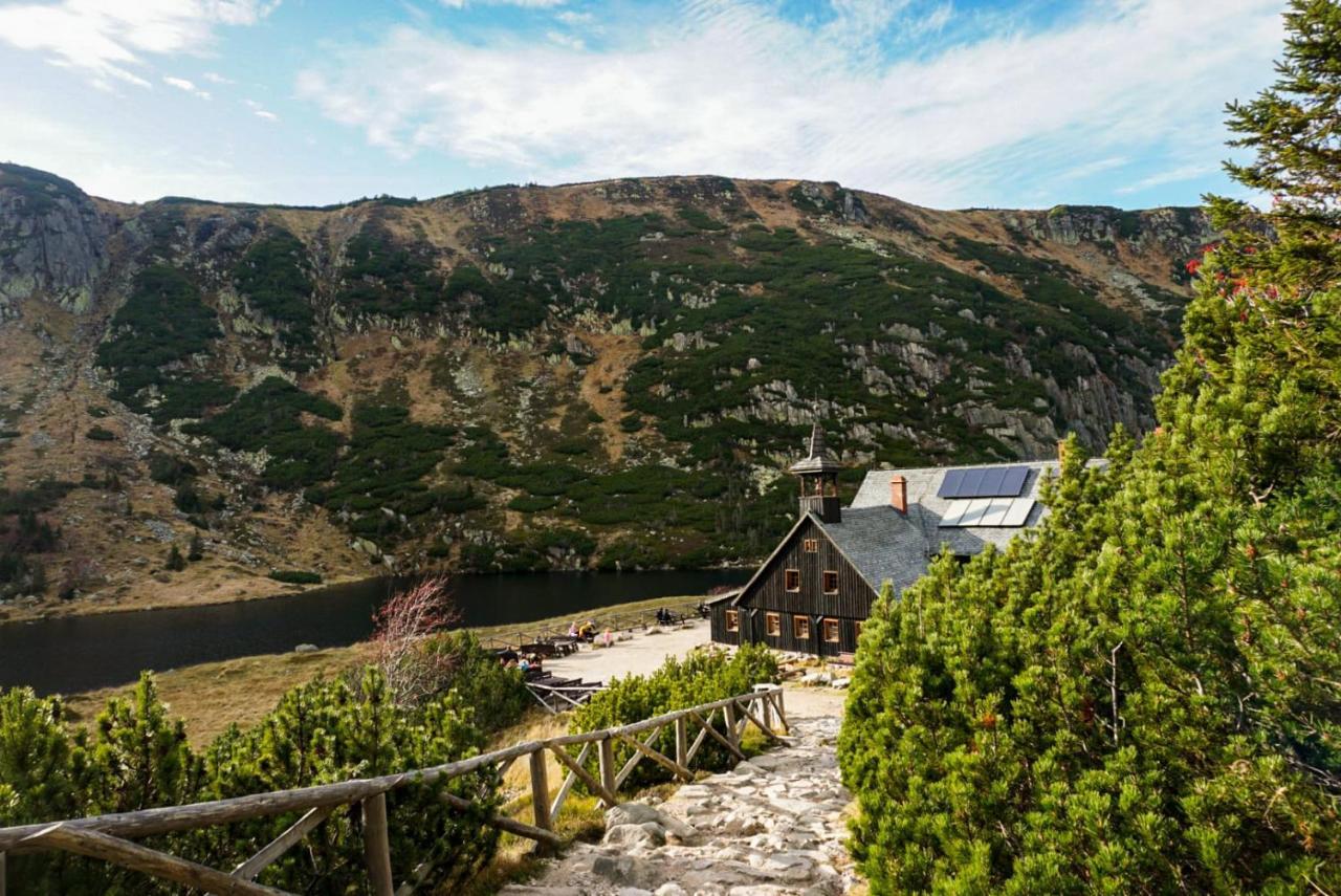 Apartament Nina Jelenia Gora Bagian luar foto