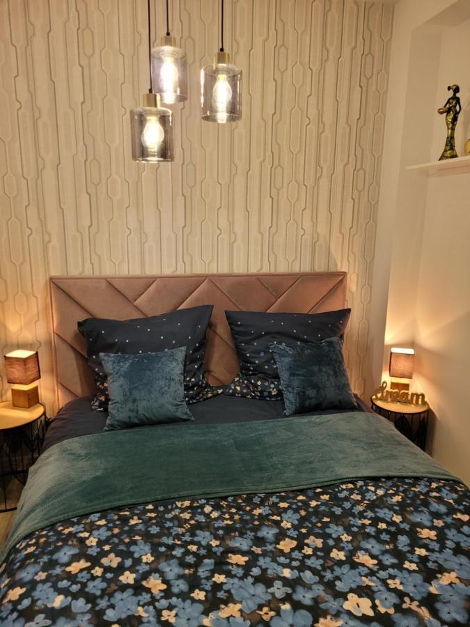 Apartament Nina Jelenia Gora Bagian luar foto